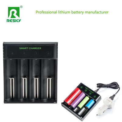 4 gniazda Ładowarka inteligentnej baterii na 4,2 V 2A 18650 Li-ion Ni-MH Ni-CD bateria